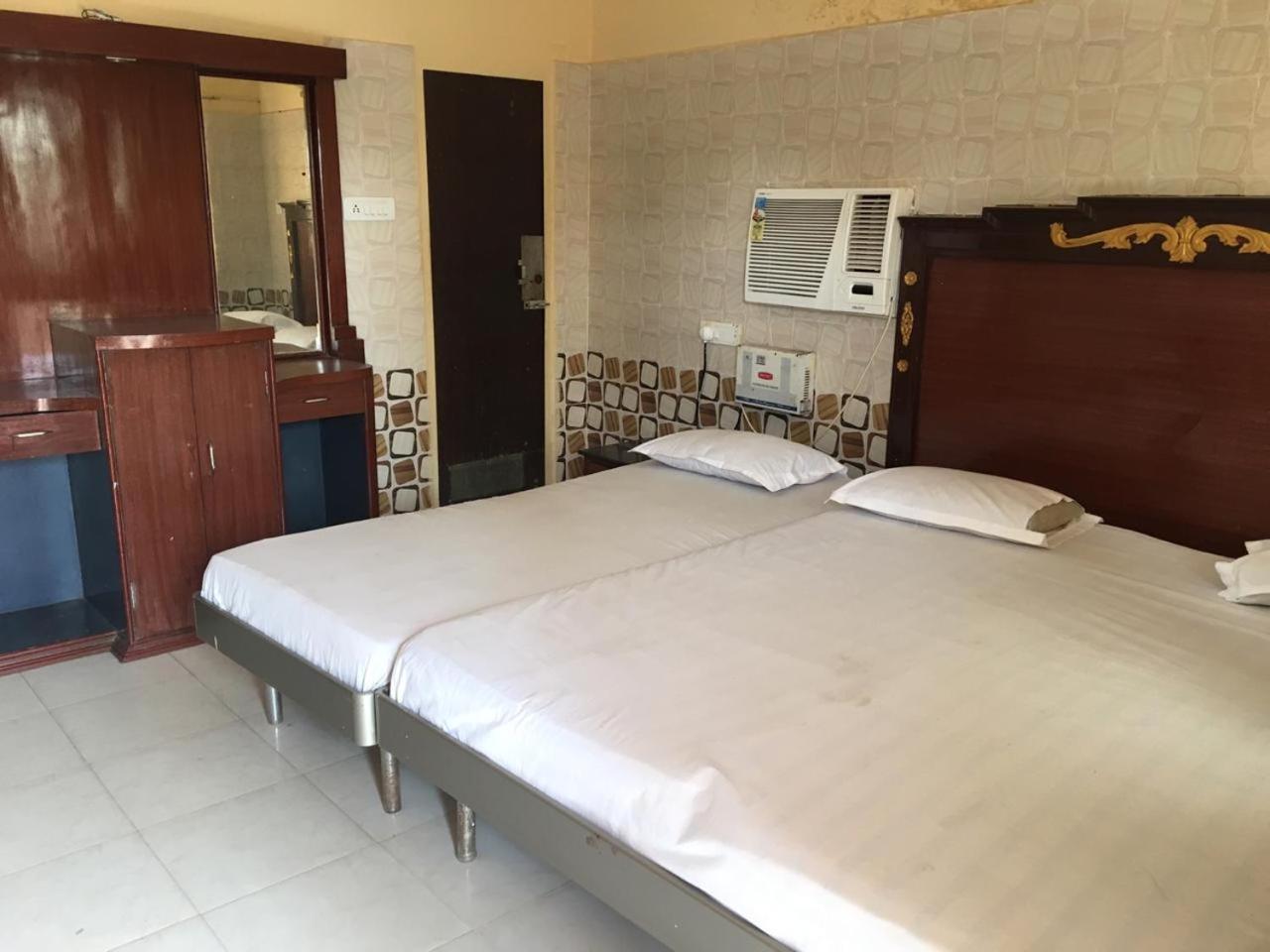 Hotel Maa Kamakhya Puri Dış mekan fotoğraf